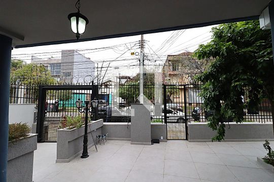 Vista da Sala de casa à venda com 5 quartos, 262m² em São Geraldo, Porto Alegre