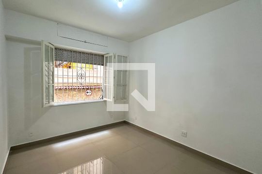 Apartamento para alugar com 4 quartos, 143m² em Copacabana, Rio de Janeiro