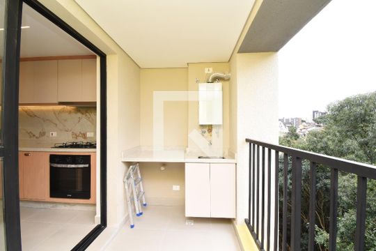 Sacada e Área de Serviço de apartamento à venda com 2 quartos, 62m² em Tingui, Curitiba