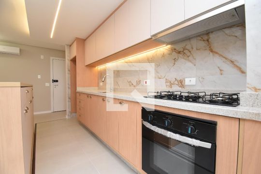 Sala e Cozinha de apartamento à venda com 2 quartos, 62m² em Tingui, Curitiba