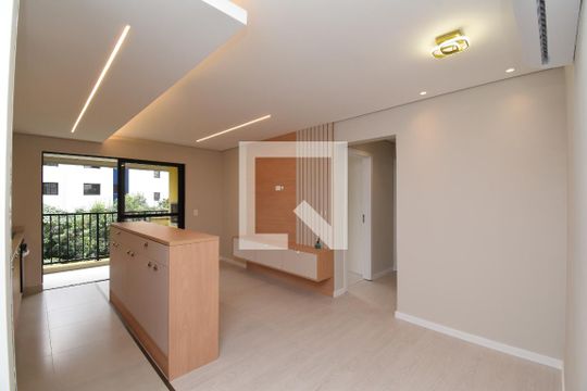 Sala e Cozinha de apartamento à venda com 2 quartos, 62m² em Tingui, Curitiba