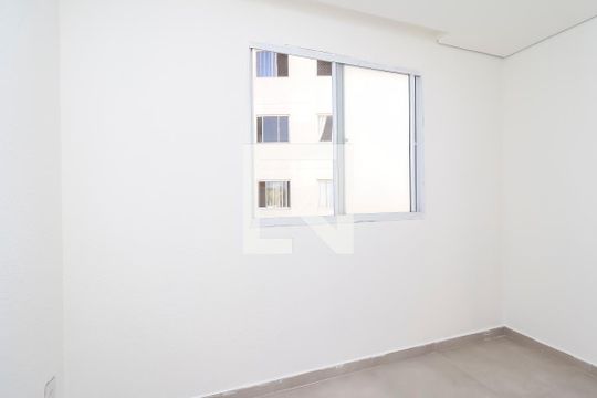 Quarto 1 de apartamento para alugar com 2 quartos, 45m² em Jardins Recanto das Rosas, São Paulo