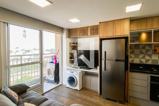 Sala/Cozinha de apartamento à venda com 2 quartos, 39m² em Vila Ré, São Paulo