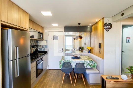 Sala/Cozinha de apartamento à venda com 2 quartos, 39m² em Vila Ré, São Paulo