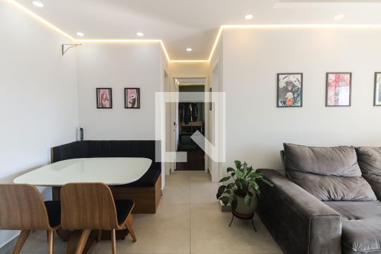 Sala  de apartamento à venda com 2 quartos, 58m² em Penha de França, São Paulo