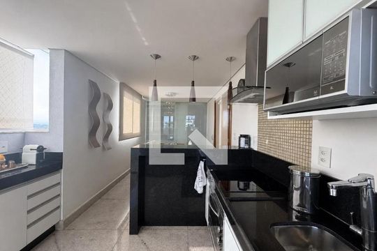 Cozinha de apartamento à venda com 3 quartos, 234m² em Dona Clara, Belo Horizonte