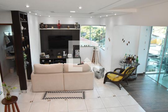 Sala de casa à venda com 4 quartos, 324m² em Mirante de Jundiaí, Jundiaí