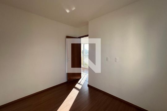Quarto 1 de apartamento para alugar com 2 quartos, 72m² em Tijuca, Belo Horizonte