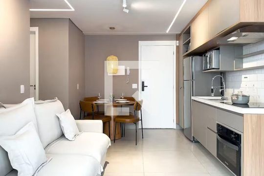 Sala/Cozinha de apartamento para alugar com 2 quartos, 40m² em Cidade Jardim, São Paulo