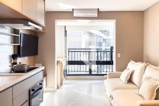 Sala/Cozinha de apartamento para alugar com 2 quartos, 40m² em Cidade Jardim, São Paulo