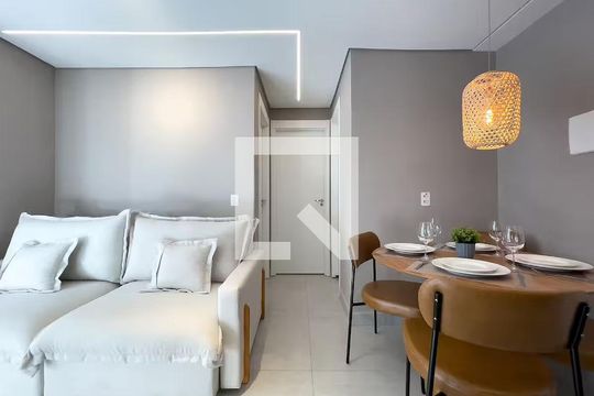Sala/Cozinha de apartamento para alugar com 2 quartos, 40m² em Cidade Jardim, São Paulo