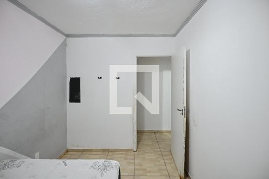 Quarto 1 de apartamento para alugar com 2 quartos, 46m² em Jardim do Lago, São Paulo