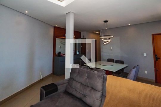 Apartamento à venda com 3 quartos, 130m² em Céu Azul, Belo Horizonte