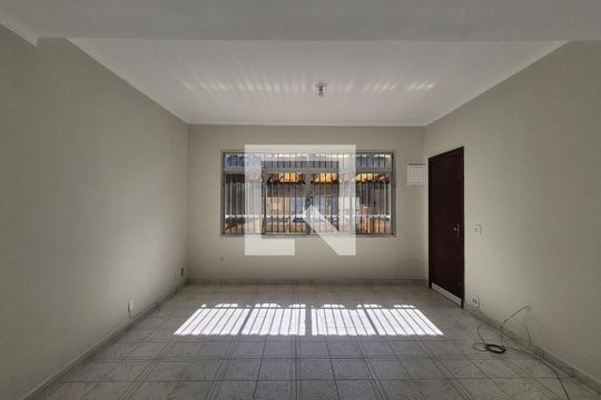 Sala de casa para alugar com 3 quartos, 217m² em Parque Oratório, Santo André