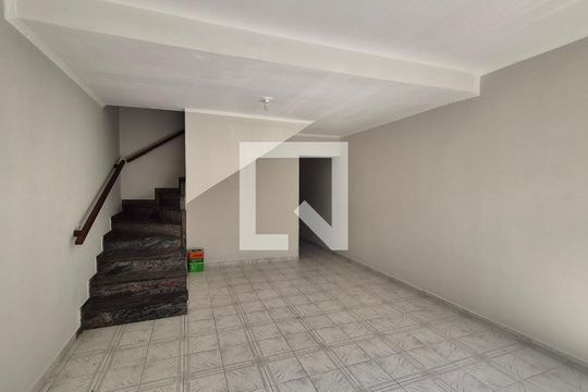 Sala de casa para alugar com 3 quartos, 217m² em Parque Oratório, Santo André