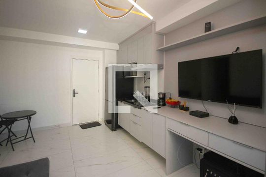 Sala e Cozinha de apartamento para alugar com 1 quarto, 35m² em Jardim Independência (são Paulo), São Paulo