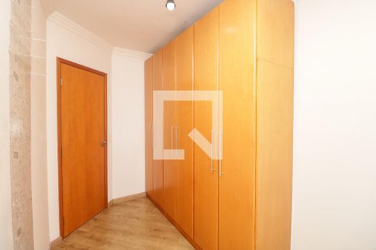 Quarto de apartamento para alugar com 2 quartos, 100m² em Vila Valparaíso, Santo André