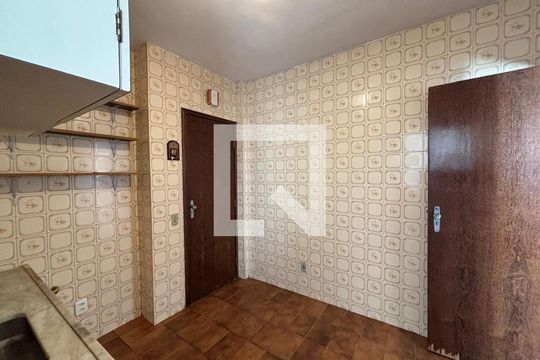 Cozinha de apartamento à venda com 3 quartos, 94m² em Sion, Belo Horizonte