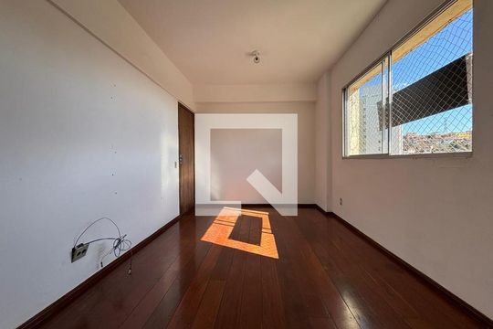 Sala de apartamento à venda com 3 quartos, 94m² em Sion, Belo Horizonte