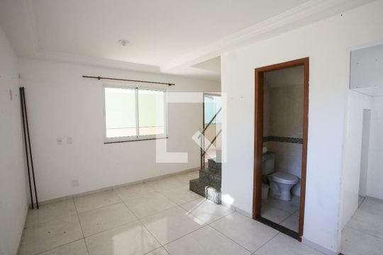 Sala de casa à venda com 4 quartos, 120m² em Pechincha, Rio de Janeiro
