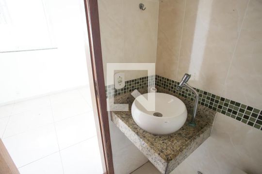 Lavabo de casa à venda com 4 quartos, 120m² em Pechincha, Rio de Janeiro