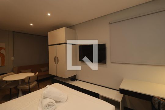 Quarto e Cozinha de apartamento para alugar com 1 quarto, 28m² em Vila Mariana, São Paulo