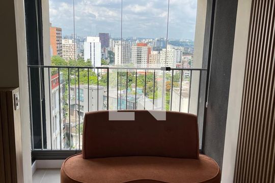 Sala/Quarto de apartamento para alugar com 1 quarto, 26m² em Cerqueira César, São Paulo