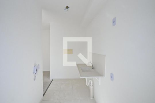 Cozinha de apartamento à venda com 2 quartos, 42m² em Jardim Paris, São Paulo