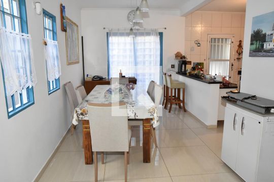 Casa à venda com 2 quartos, 166m² em Jardim Marambaia Ii, Jundiaí