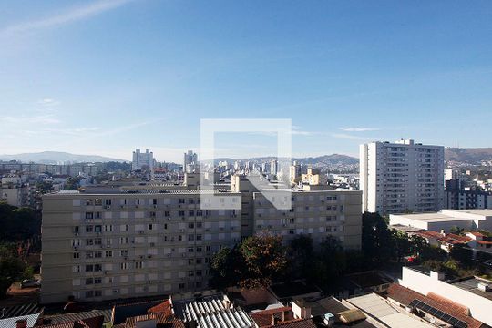 Sala Vista de apartamento para alugar com 1 quarto, 66m² em Petrópolis, Porto Alegre