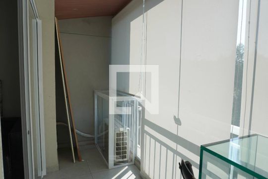 Sala de apartamento para alugar com 1 quarto, 60m² em Centro Empresarial Tamboré, Santana de Parnaíba