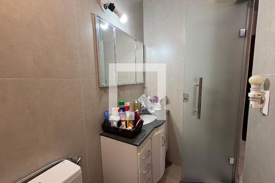 Banheiro da Suíte 1 de casa à venda com 4 quartos, 333m² em Jardim Atlantico, Goiânia