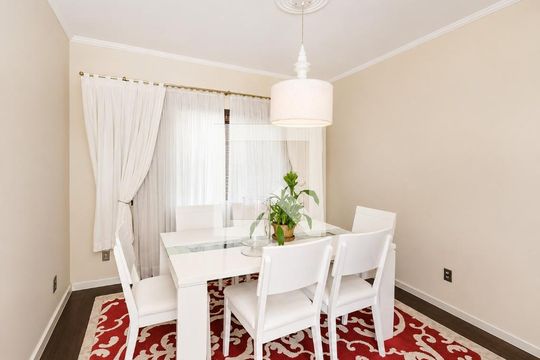 Copa de casa para alugar com 4 quartos, 340m² em Centro, Gravataí