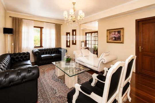 Sala 3 de casa para alugar com 4 quartos, 340m² em Centro, Gravataí