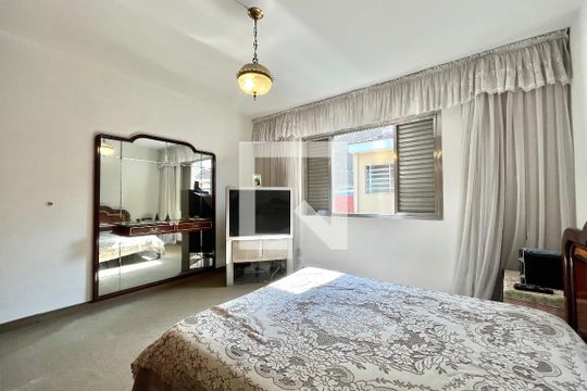 Quarto 1 de casa à venda com 3 quartos, 300m² em Vila da Saúde, São Paulo