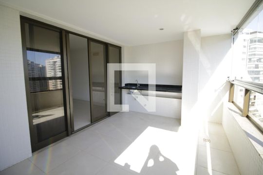 Varanda de apartamento para alugar com 3 quartos, 131m² em Barra Olímpica, Rio de Janeiro