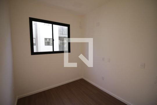Quarto 1 de apartamento para alugar com 2 quartos, 43m² em Barra Olímpica, Rio de Janeiro