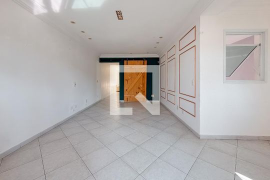Sala de casa para alugar com 2 quartos, 180m² em Jardim da Gloria, São Paulo