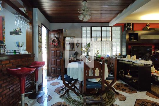 Sala de casa à venda com 3 quartos, 264m² em Freguesia (Jacarepaguá), Rio de Janeiro