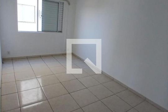 Quarto de apartamento para alugar com 2 quartos, 55m² em Santa Cruz, Gravataí