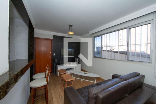 SALA de apartamento para alugar com 3 quartos, 92m² em Alto Barroca, Belo Horizonte
