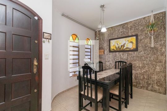 Sala de casa à venda com 3 quartos, 150m² em Jardim Santa Maria, São Paulo