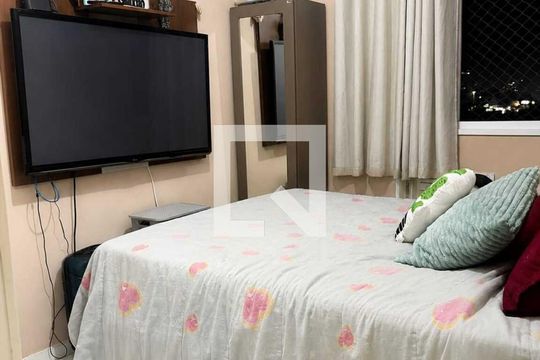 Quarto de apartamento para alugar com 3 quartos, 90m² em Vila Valqueire, Rio de Janeiro