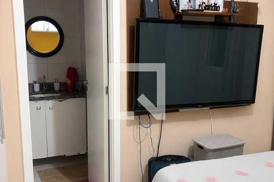 Quarto de apartamento para alugar com 3 quartos, 90m² em Vila Valqueire, Rio de Janeiro