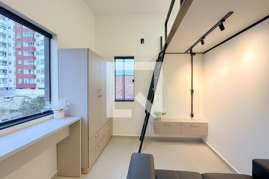 Studio de kitnet/studio para alugar com 1 quarto, 24m² em Ipiranga, São José