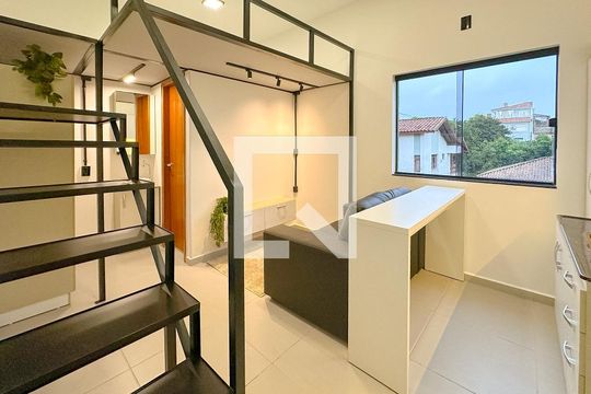 Kitnet/Studio para alugar com 1 quarto, 24m² em Ipiranga, São José