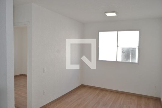 Apartamento para alugar com 2 quartos, 42m² em Cavalcanti, Rio de Janeiro