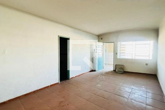 Quarto / Cozinha  de kitnet/studio para alugar com 1 quarto, 26m² em Fátima, Canoas
