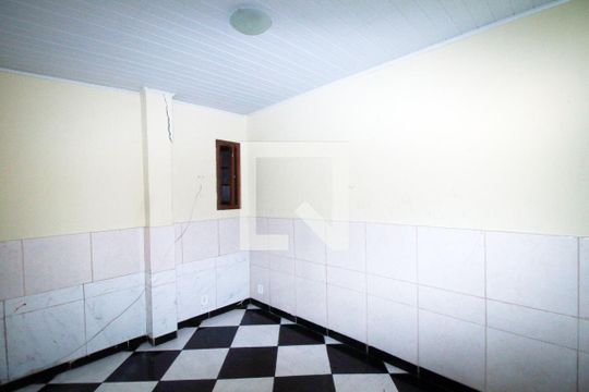 Quarto 1 de casa para alugar com 2 quartos, 50m² em Pavuna, Rio de Janeiro