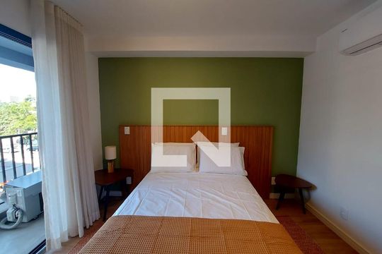 Sala/Quarto de apartamento para alugar com 1 quarto, 22m² em Pinheiros, São Paulo